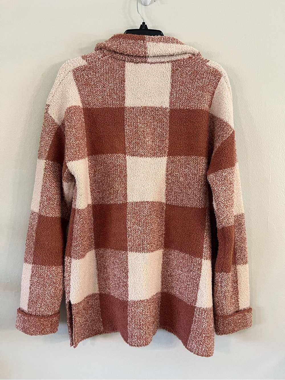 Hem & Thread Chunky Knit Shacket in Rust and Cream size large - Picture 3 of 3
